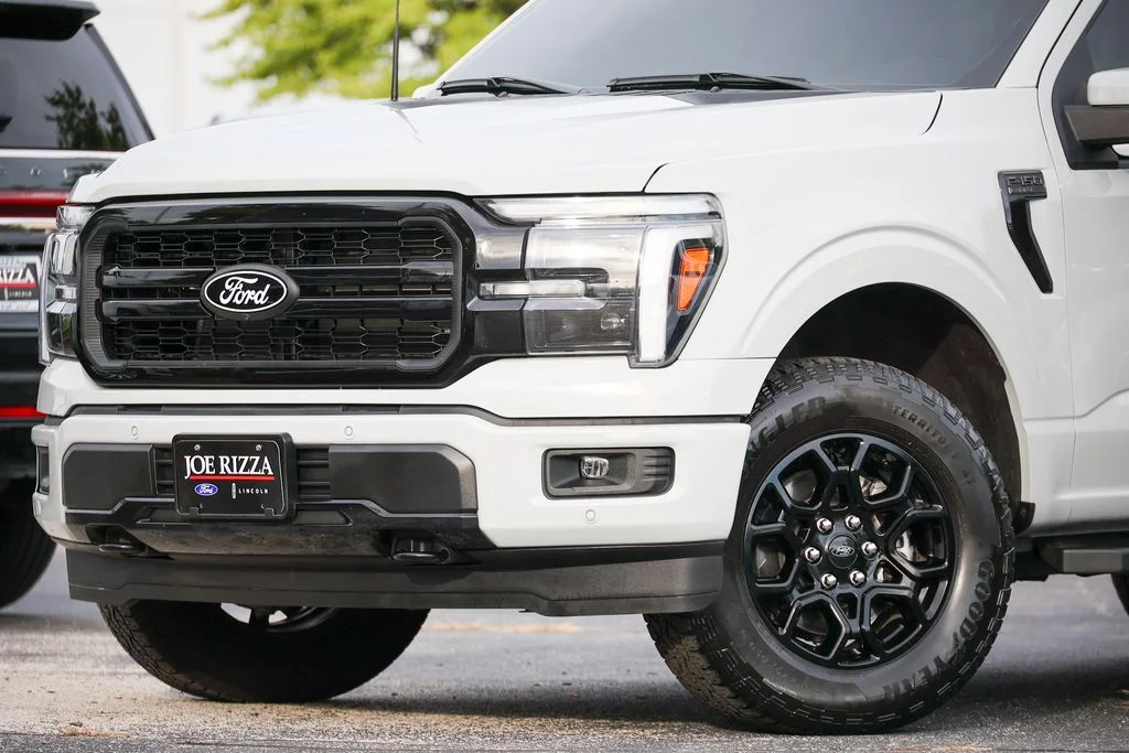 Used 2026 White Ford Lariat image 3
