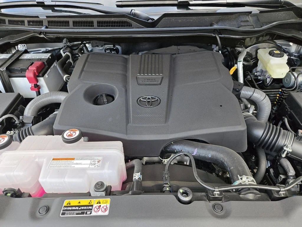 2026 Toyota Tundra SR5 - Photo 20