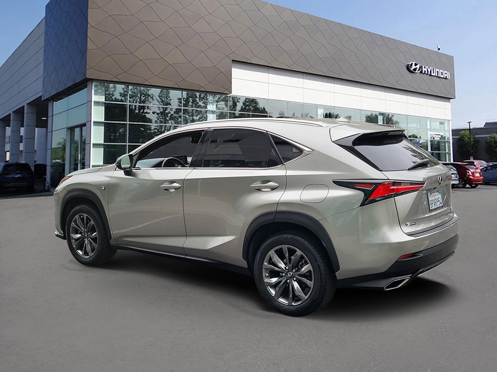 Used 2018 Atomic Silver Lexus  image 4