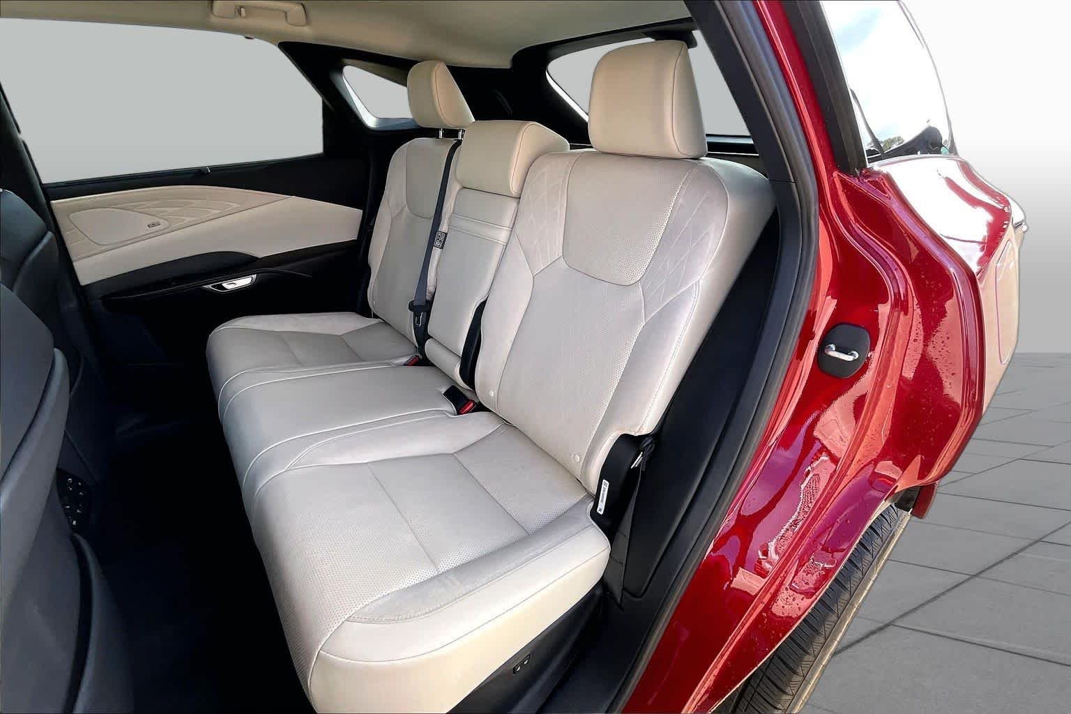 Used 2024 Matador Red Mica Lexus Luxury image 21