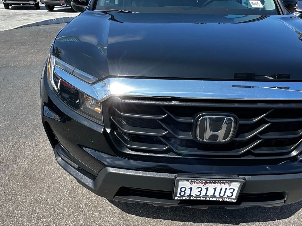 Used 2023 Crystal Black Pearl Honda RTL image 4