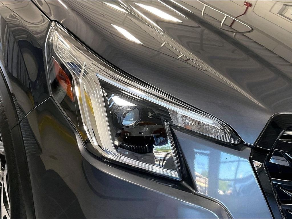 Used 2023 Magnetite Gray Metallic Subaru Premium image 31