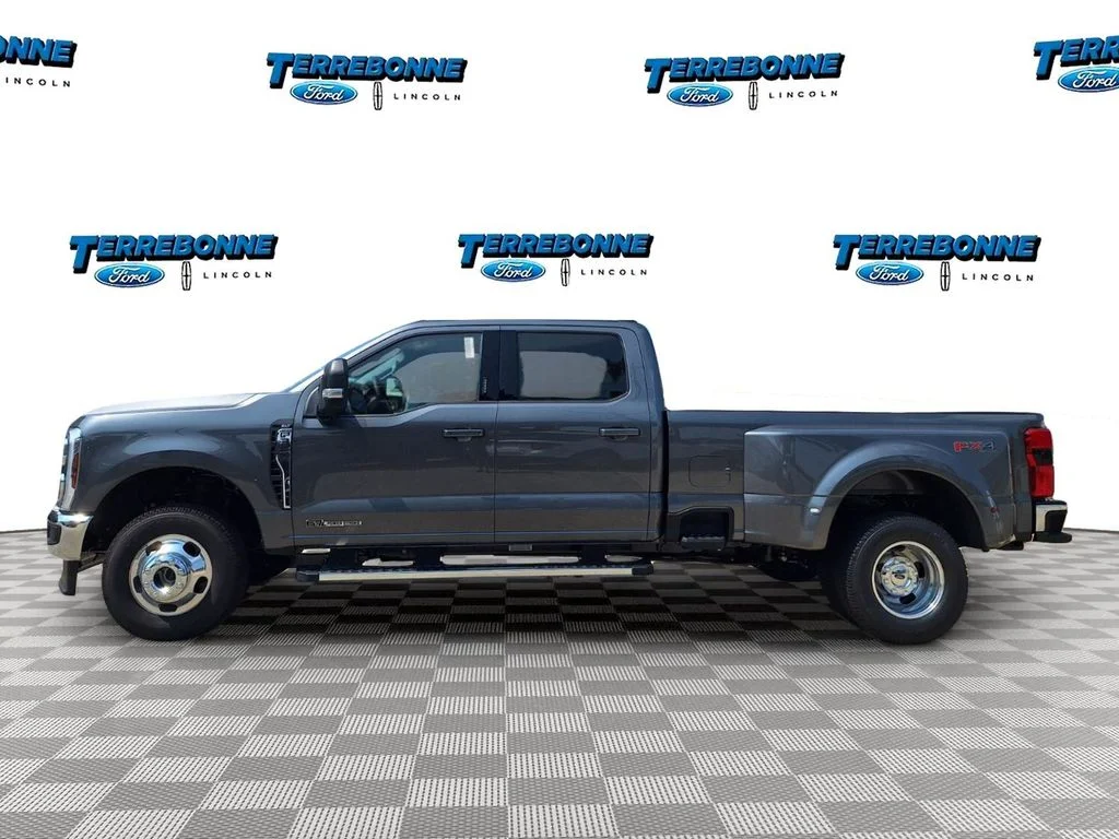 New 2026 Carbonized Gray Metallic Ford F-350® XLT image 8