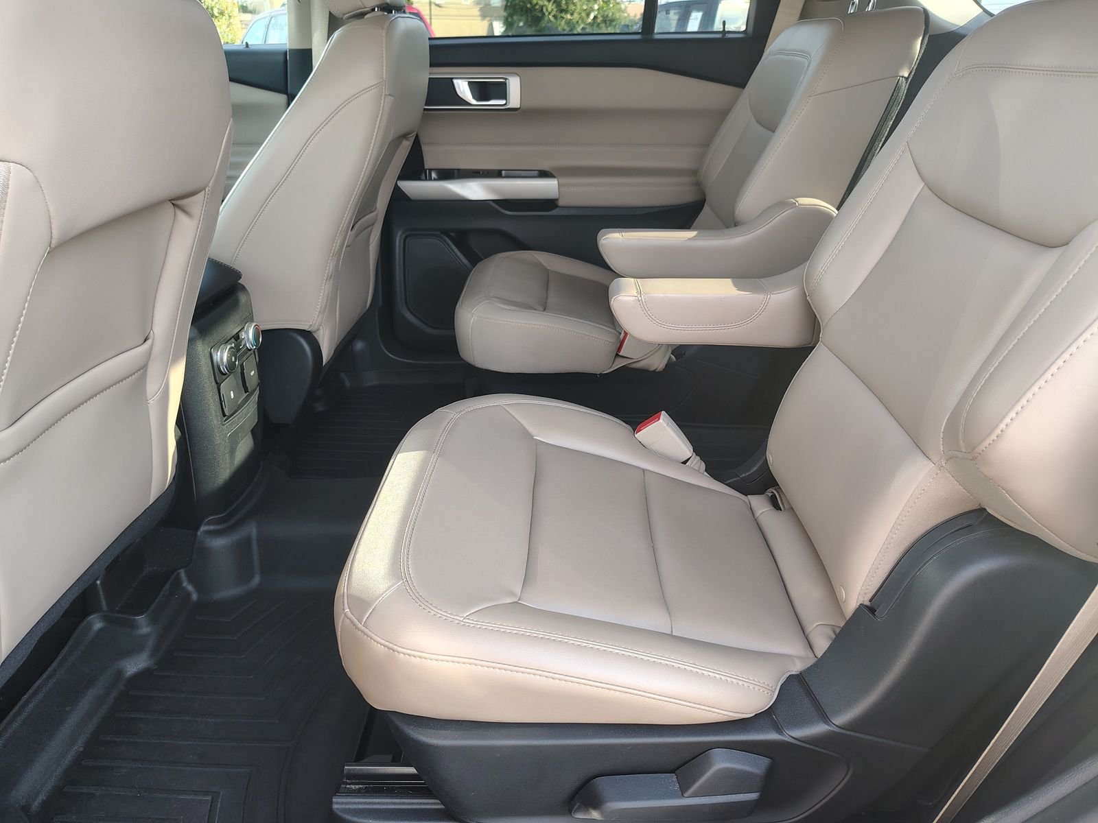 Used 2022 Burgundy Velvet Tinted Clearcoat Ford XLT image 15
