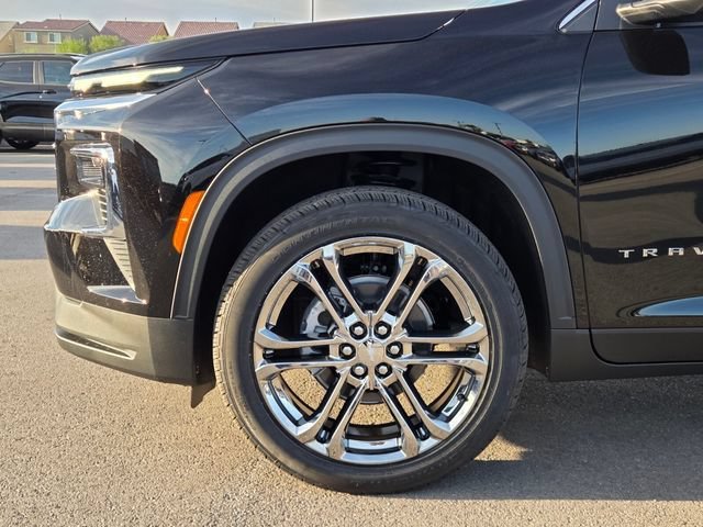 New 2027 Mosaic Black Metallic Chevrolet LT image 5