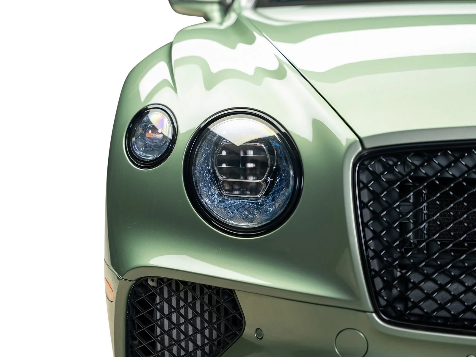 Used 2021 Green Bentley V8 image 10