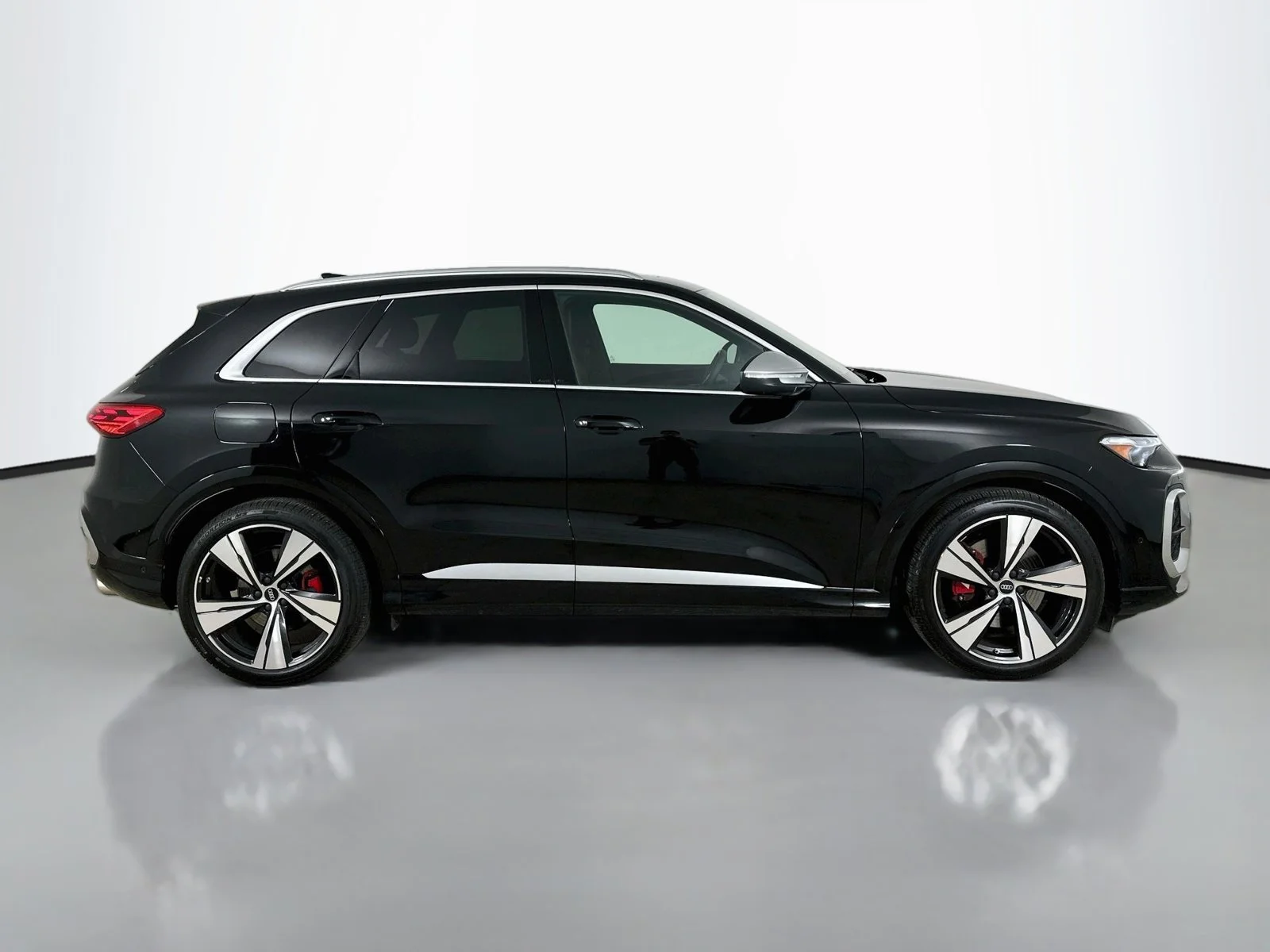 Used 2025 Black Audi  image 4