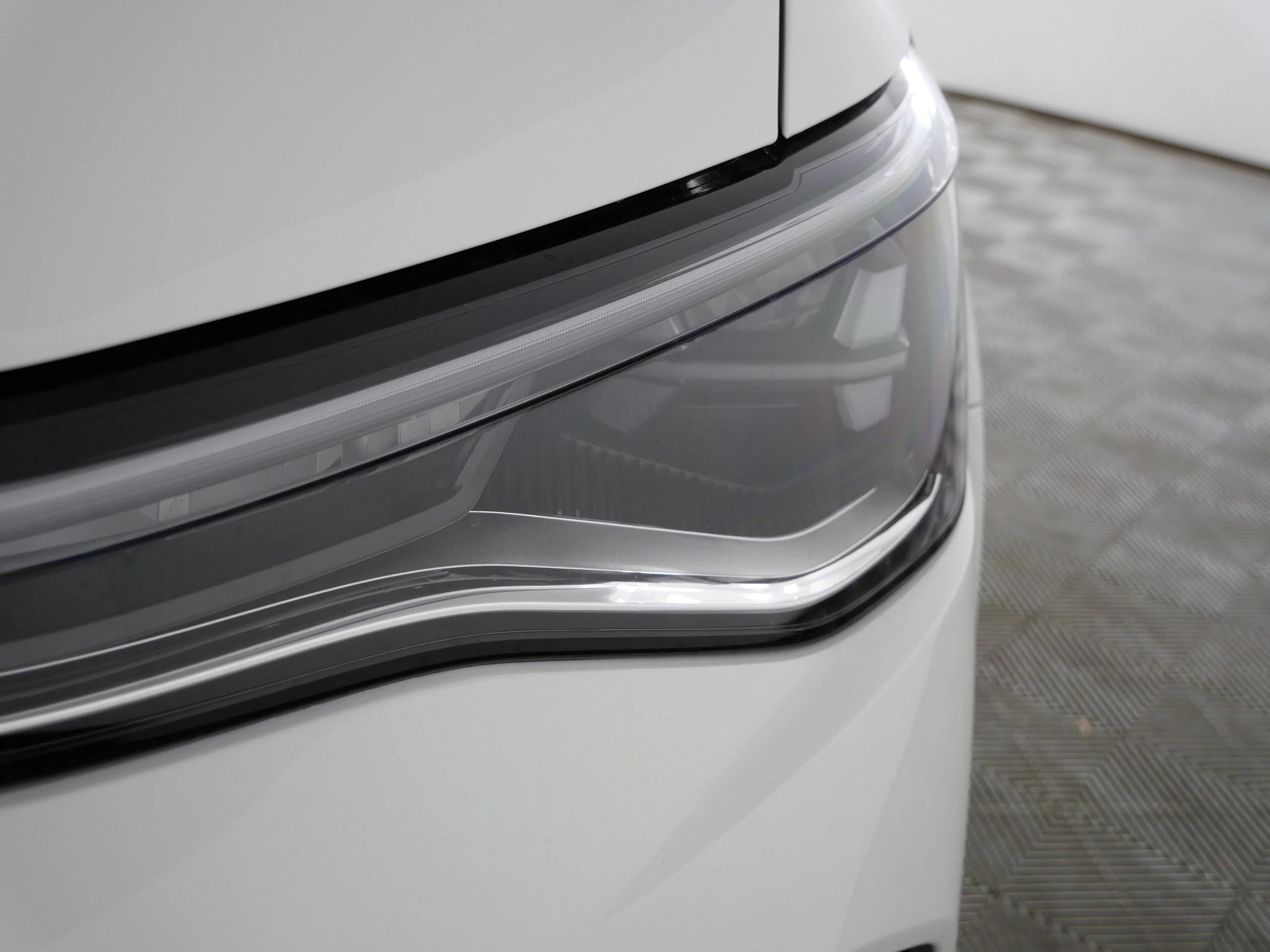 New 2026 Pure White Volkswagen SE image 16