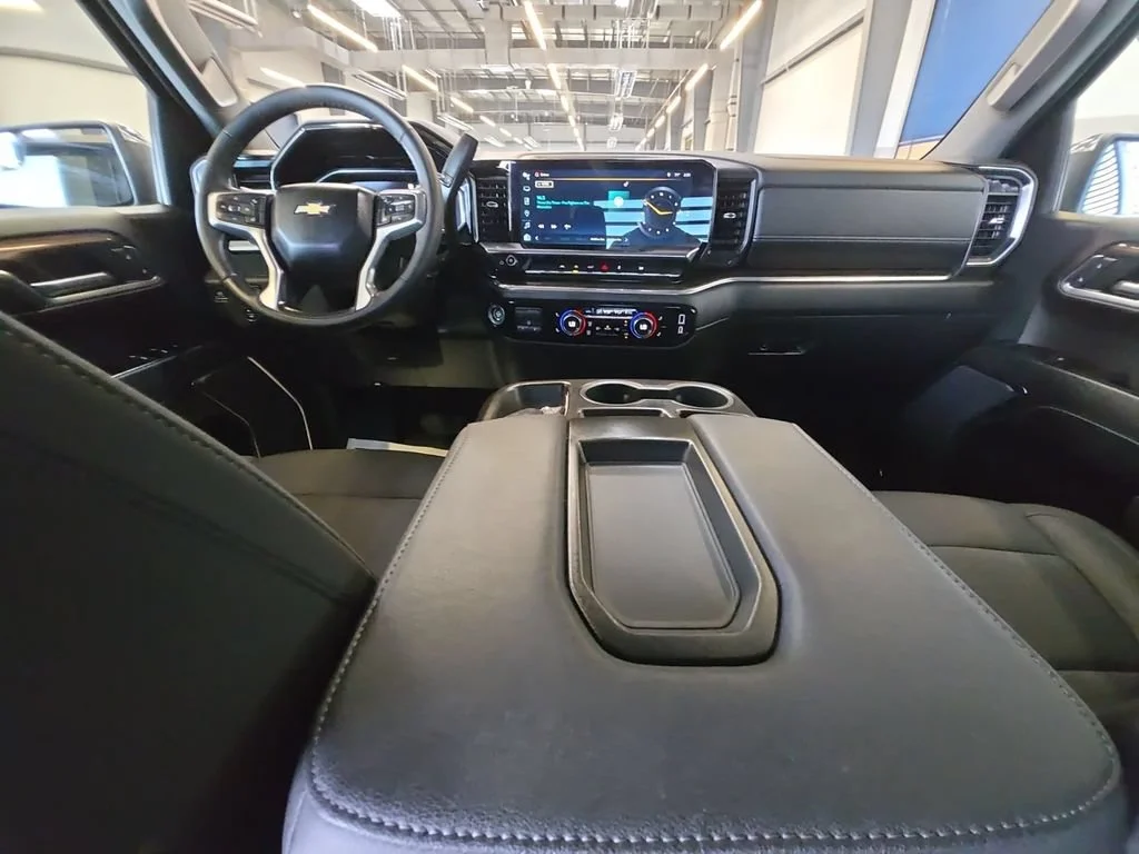Used 2023 Sterling Gray Metallic Chevrolet LT image 21