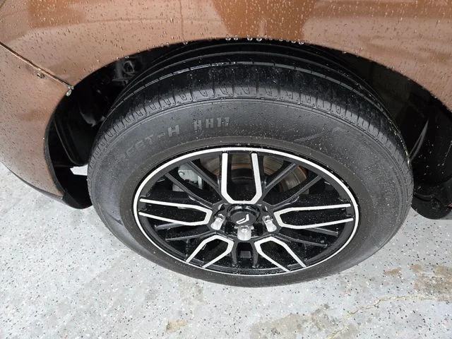 Used 2016 Silver Kia Base image 23