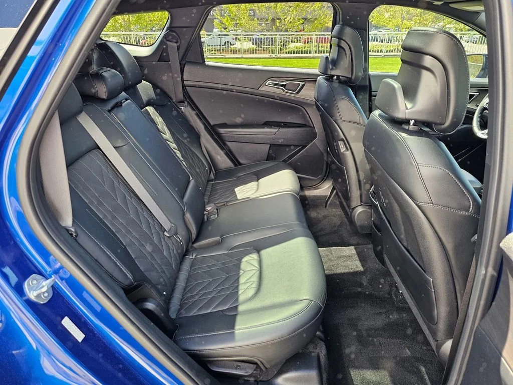 Used 2024  Kia X-Pro Prestige image 12