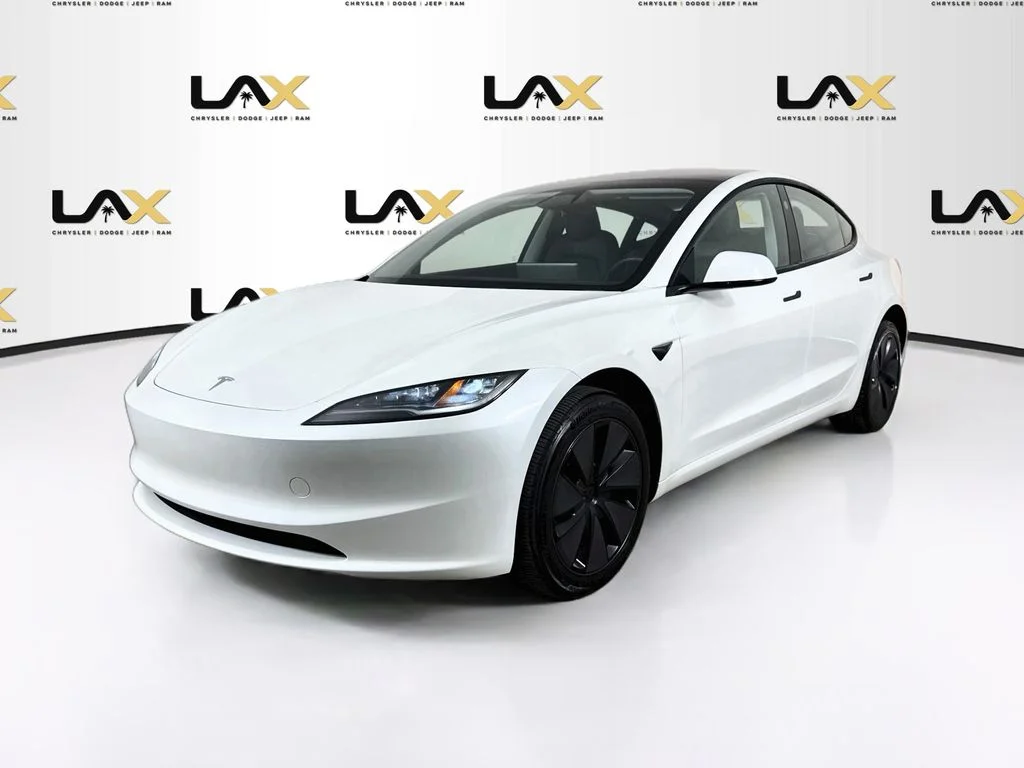 Used 2025 White Tesla Long Range image 3