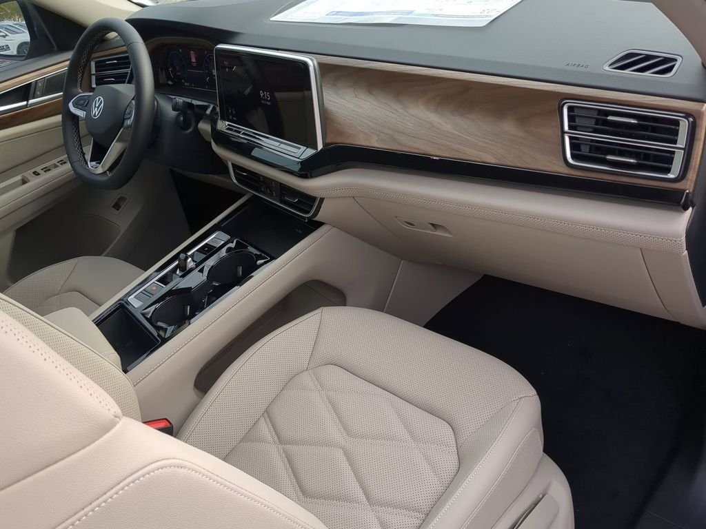 New 2026 Gray Volkswagen 2.0T SE w/Technology image 13
