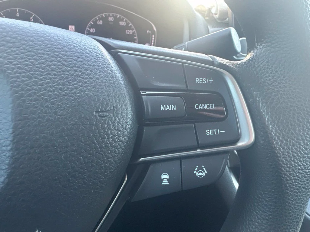 Used 2018 Black Honda LX image 12