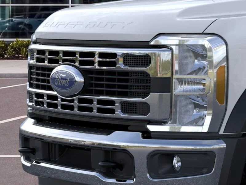 New 2026 Oxford White Ford XL image 17