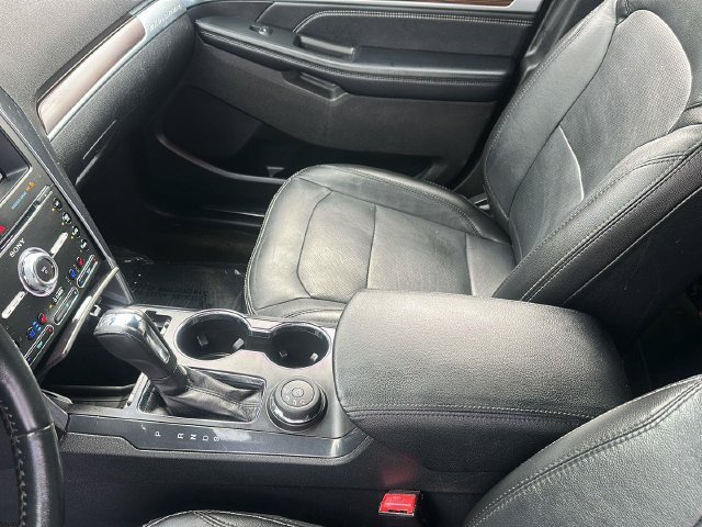 Used 2017 Red Ford Limited image 26