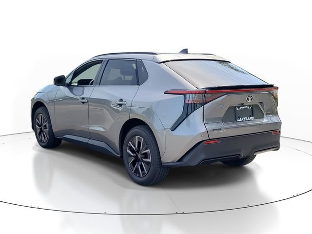 Used 2026  Toyota XLE image 3