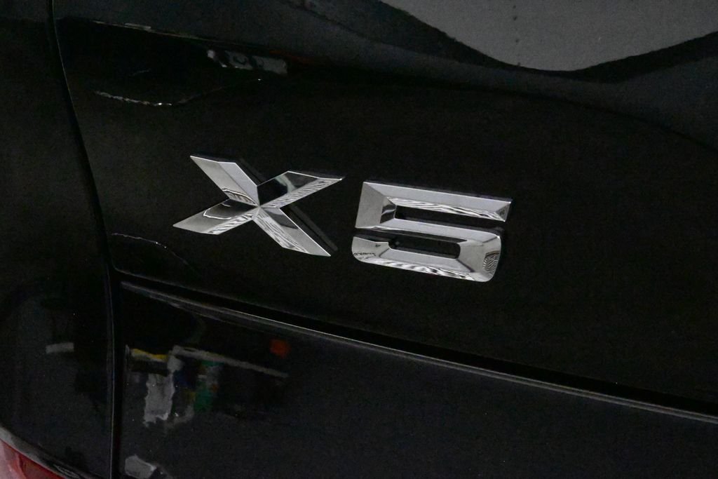 Used 2026 Black BMW xDrive50e image 42