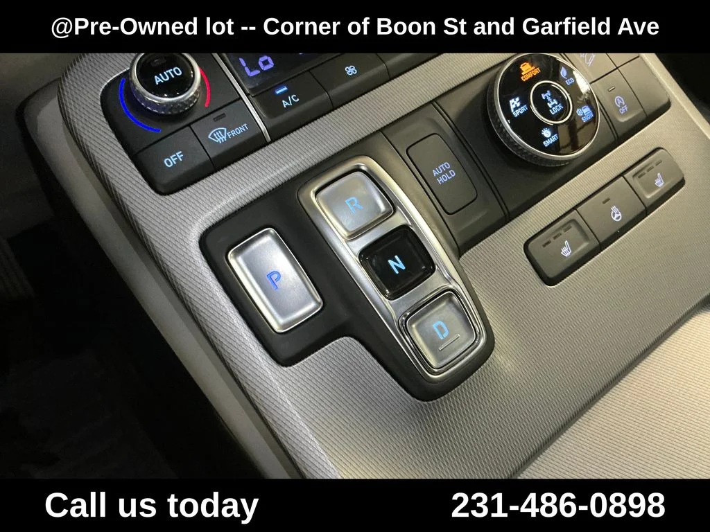 Used 2020 Black Hyundai SEL image 24