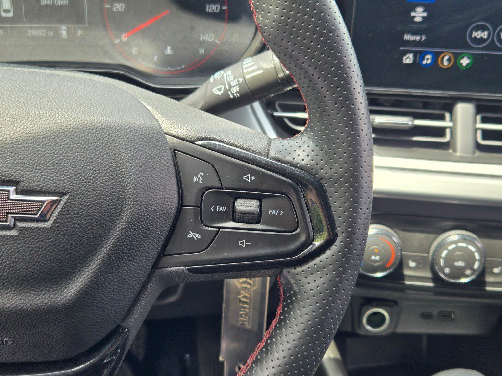 2025 Chevrolet Trax RS - Photo 27