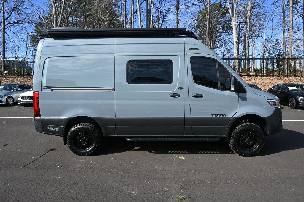 Used 2025 Blue Grey Tiffin  image 28