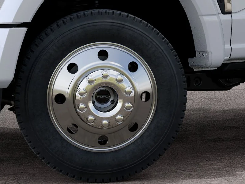 New 2027 Star White Metallic Tri-Coat Ford F-450® King Ranch® image 19