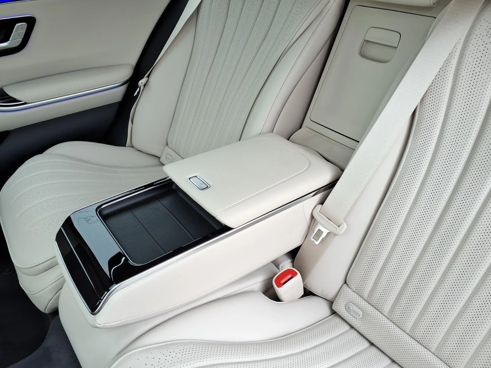 New 2026  Mercedes-Benz S 500 image 17