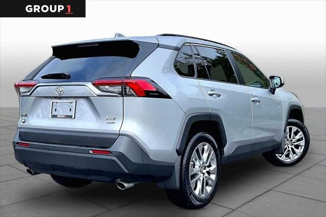 Certified Used 2025 SILVER SKY METALLIC Toyota  image 13
