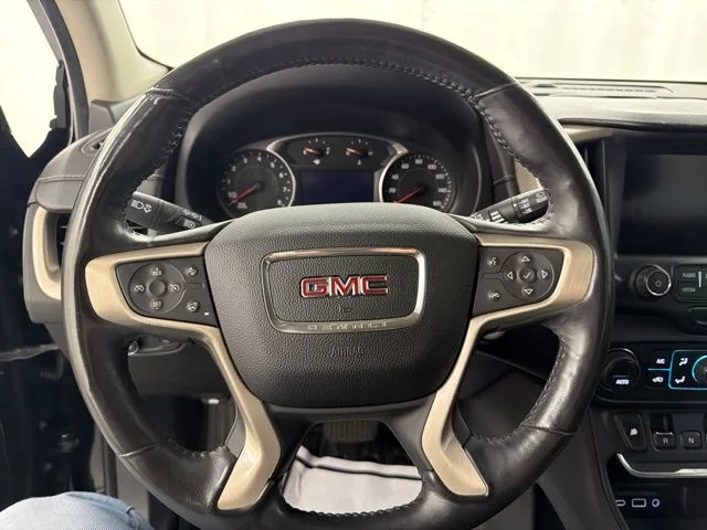 Used 2018 Black GMC Denali image 11