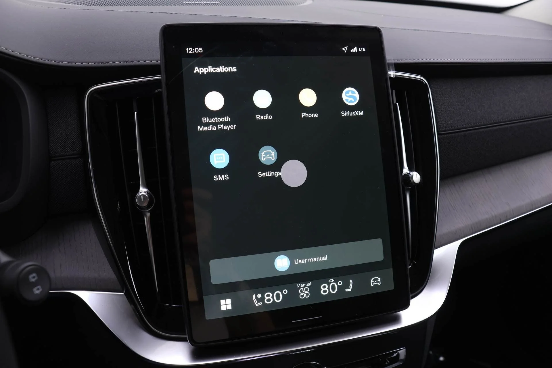 New 2026 Onyx Black Volvo Ultra image 9