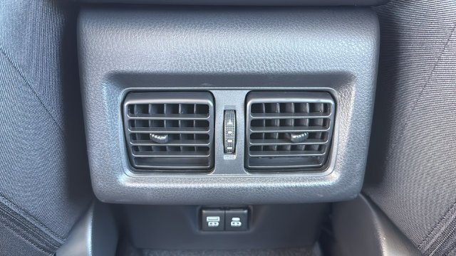 2025 Toyota Camry LE - Photo 17