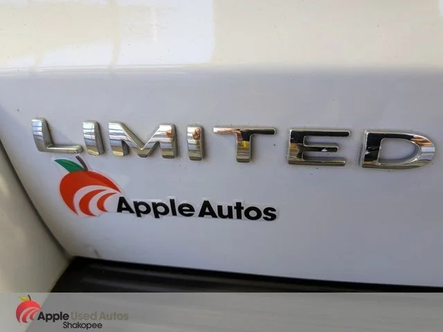 Used 2018 White Ford Limited image 7