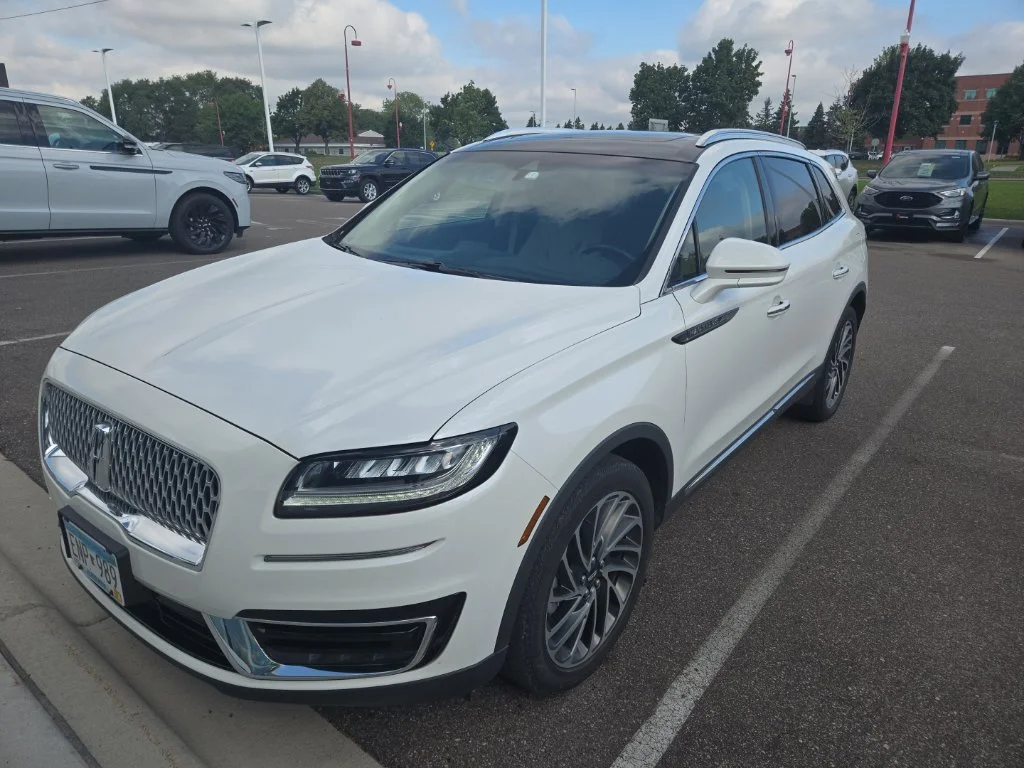 Certified Used 2020 White Lincoln Reserve image 7