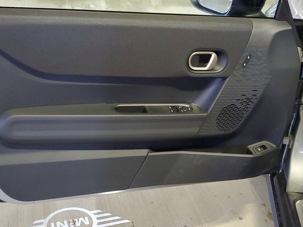 2025 MINI Hardtop 2 Door S - Photo 8