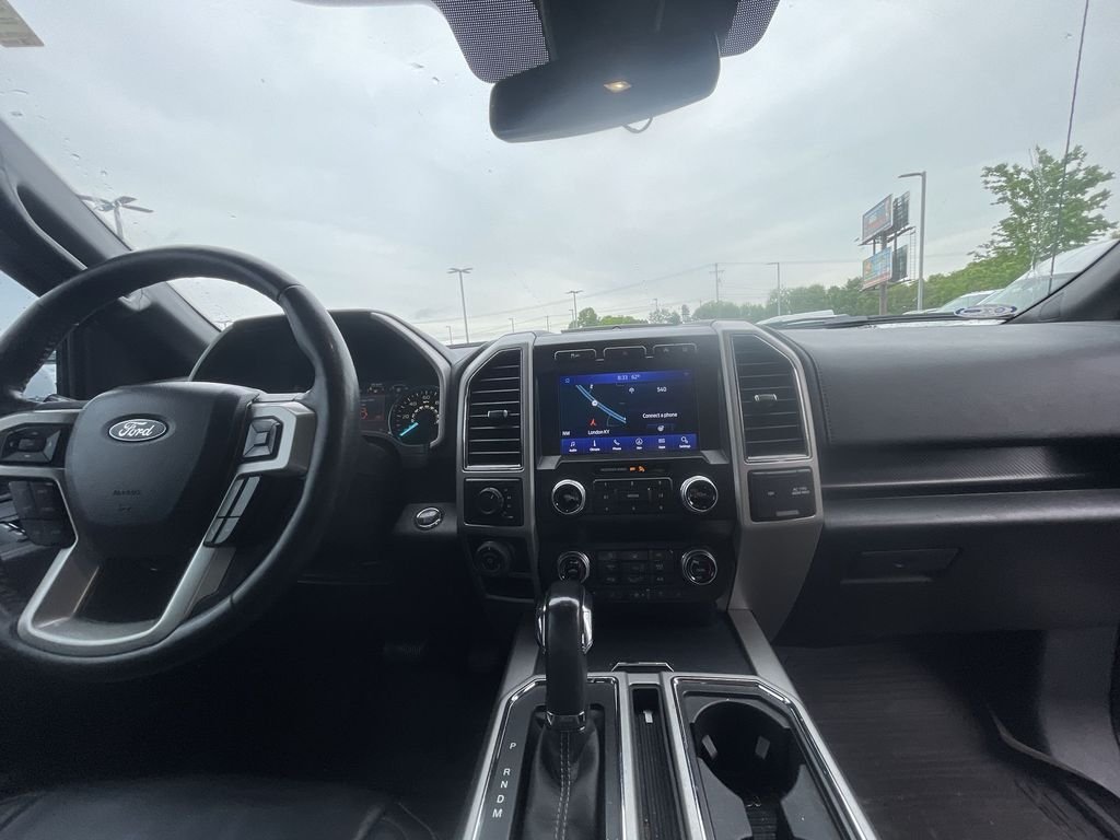 Used 2020 White Ford Lariat image 10
