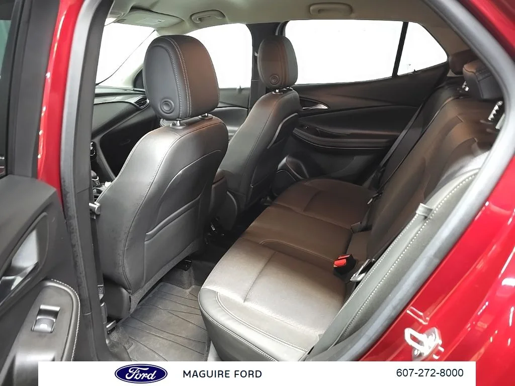Used 2023 Red Buick Preferred image 33