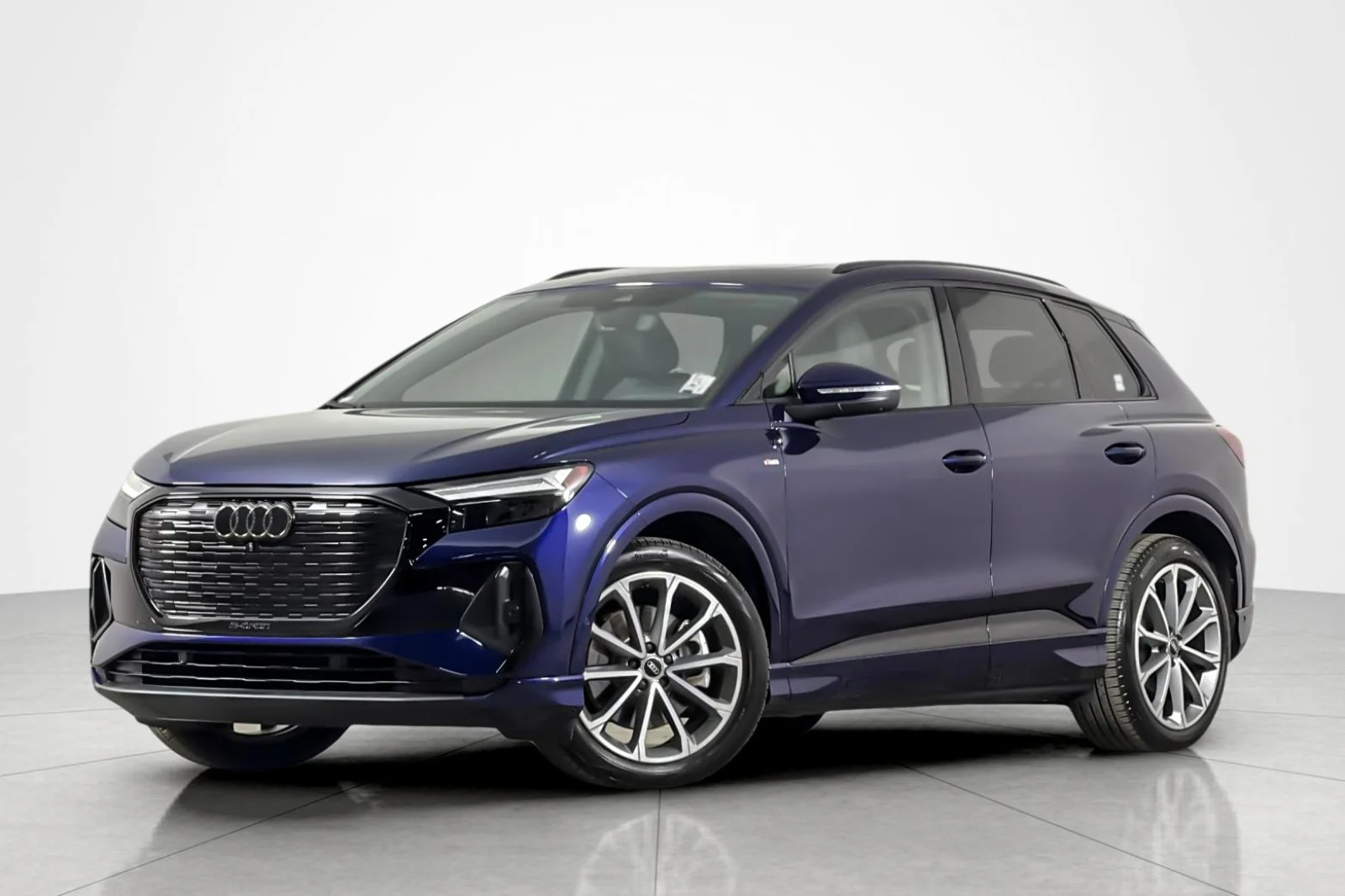 Pre-Owned 2026 Q4 e-tron SUV