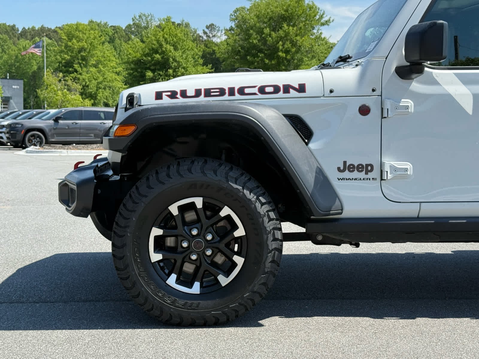 Certified Used 2025 Bright White Clearcoat Jeep Rubicon image 11