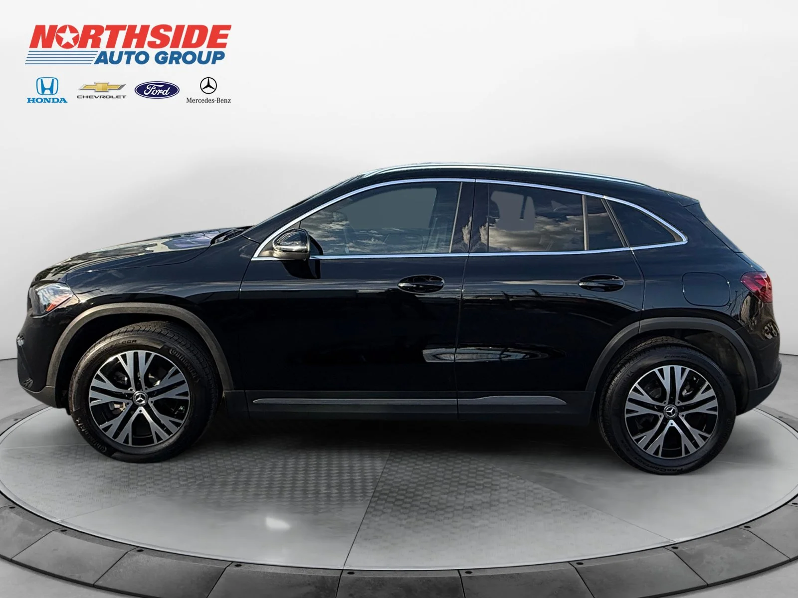 Used 2026 Black Mercedes-Benz GLA 250 image 4