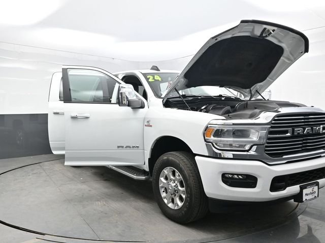 Used 2024 White Ram Laramie image 25