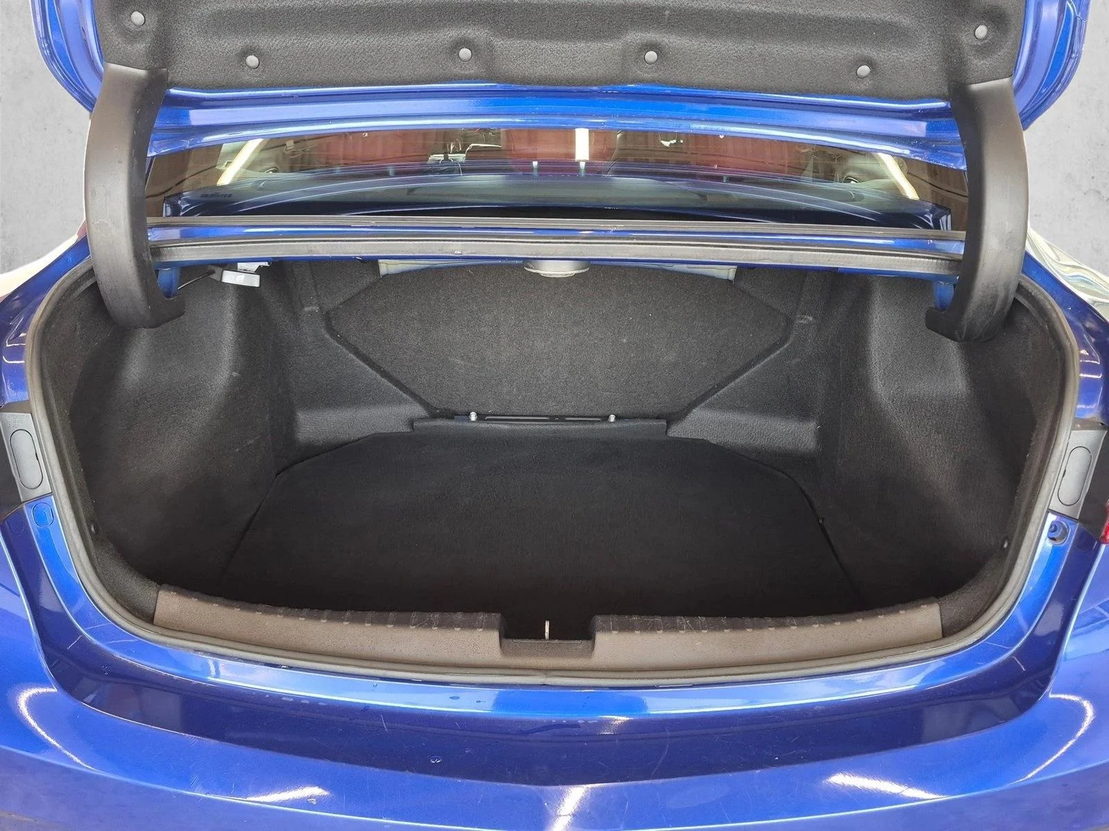 Used 2019 Apex Blue Pearl Acura w/Premium/A-Spec Pkg image 6