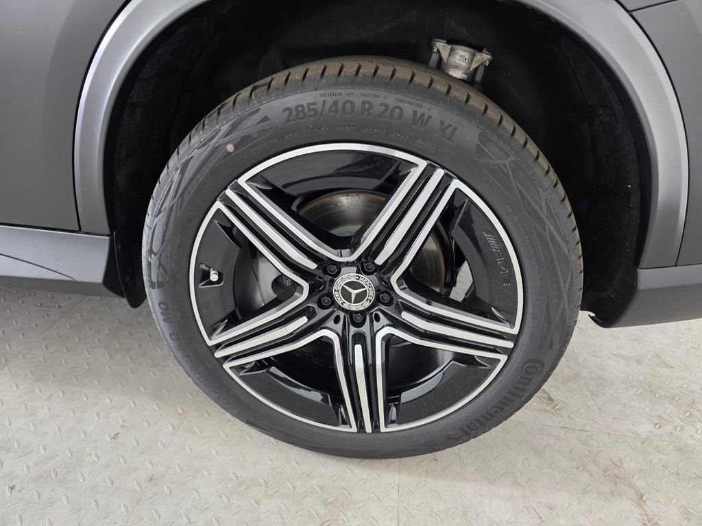 New 2026 MANUFAKTUR exclusive graphite grey magno Mercedes-Benz GLC 300 image 27