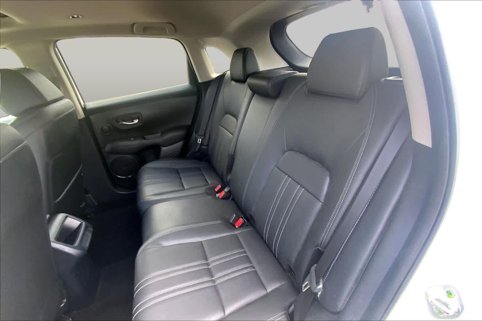 Used 2024 Platinum White Pearl Honda EX-L image 20