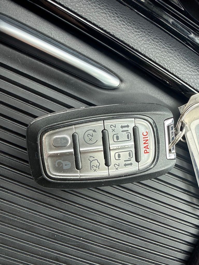Used 2026 Black Chrysler Limited image 26