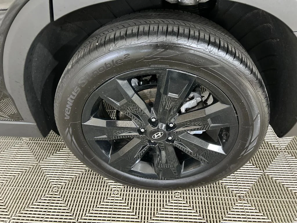 Used 2025 Black Hyundai XRT image 11