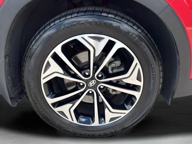 Used 2020 Red Hyundai Limited image 27