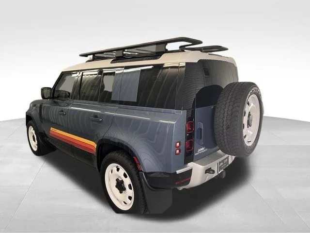 Used 2025 Tasman Blue Metallic Land Rover S image 8