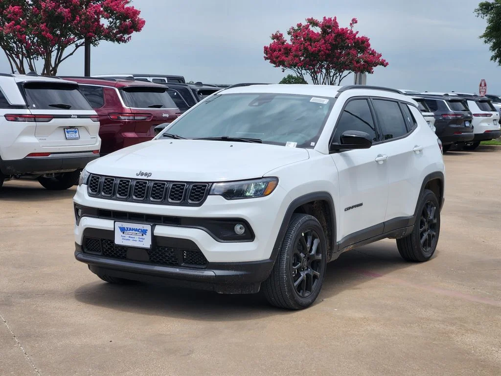 New 2026 Bright White Clear-Coat Exterior Paint Jeep Latitude image 2