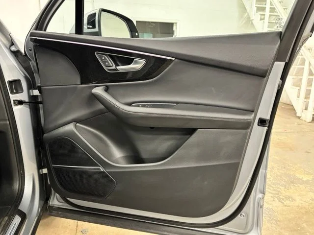 Used 2024  Audi 45 Premium Plus image 22