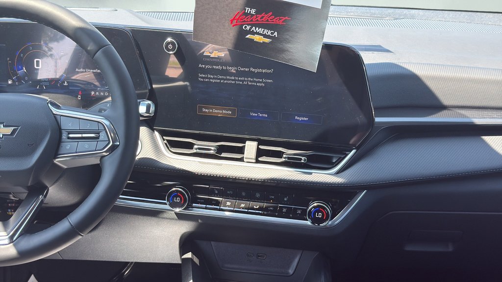 New 2027 Mosaic Black Metallic Chevrolet FWD LT image 18